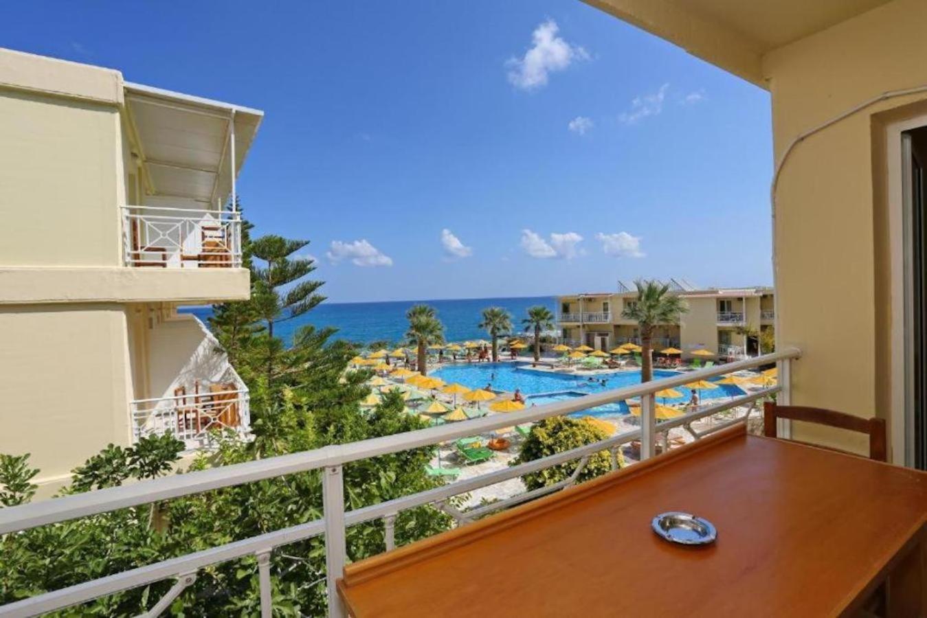Eri Beach & Village Hotel Hersonissos  Esterno foto