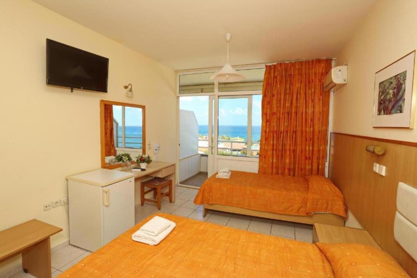 Eri Beach & Village Hotel Hersonissos  Esterno foto