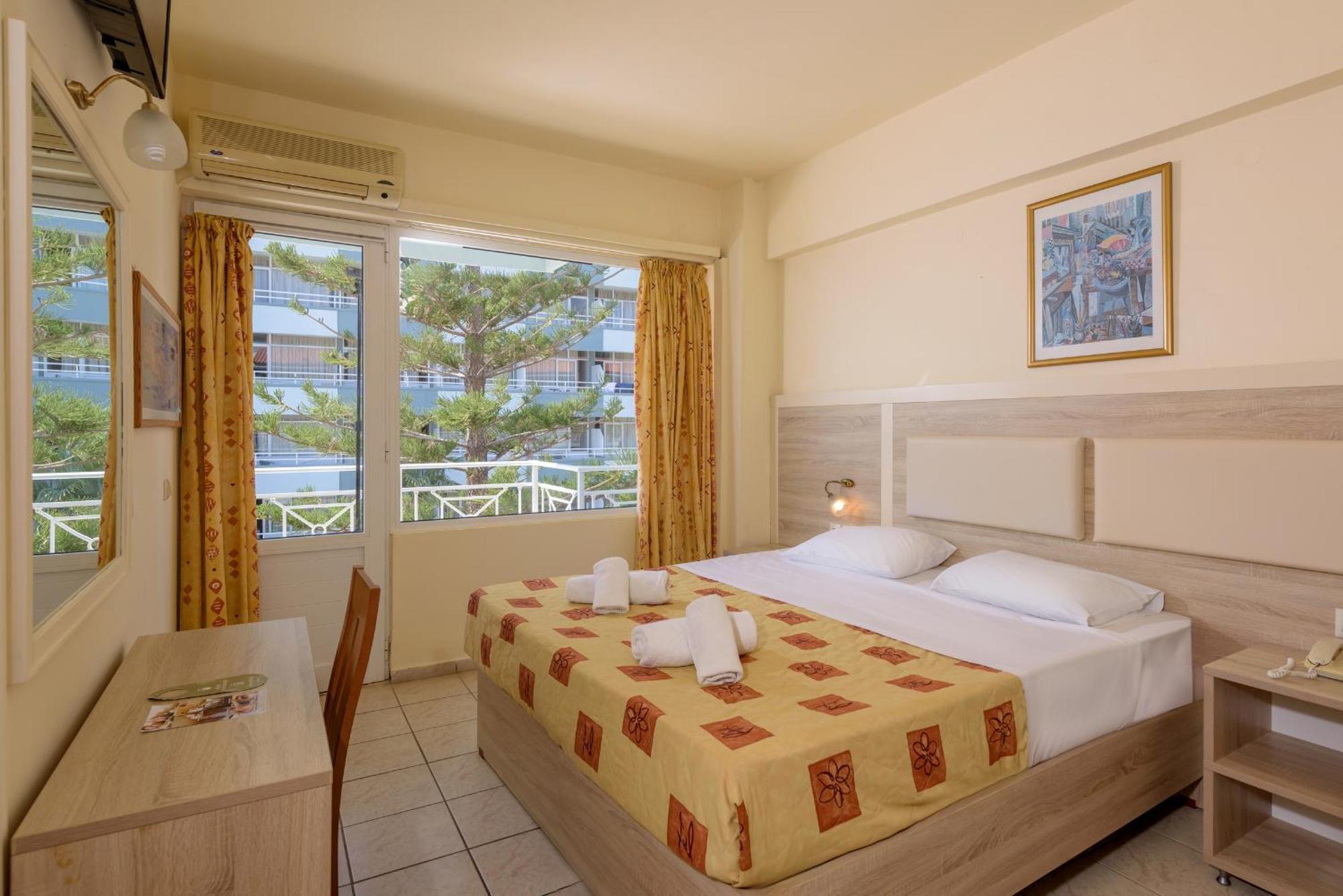 Eri Beach & Village Hotel Hersonissos  Esterno foto