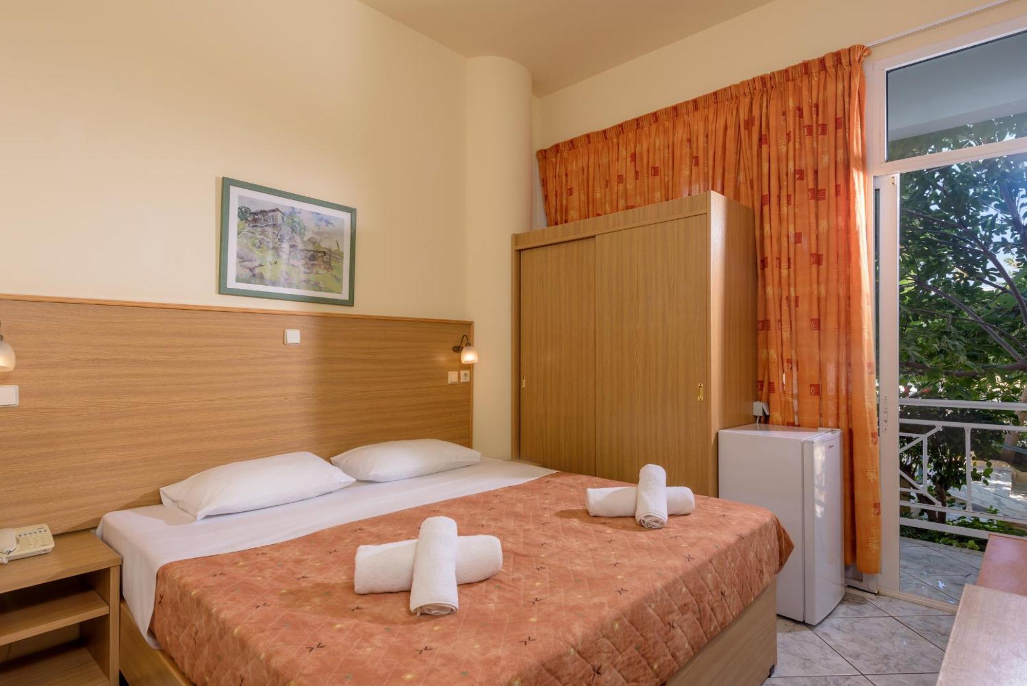 Eri Beach & Village Hotel Hersonissos  Esterno foto