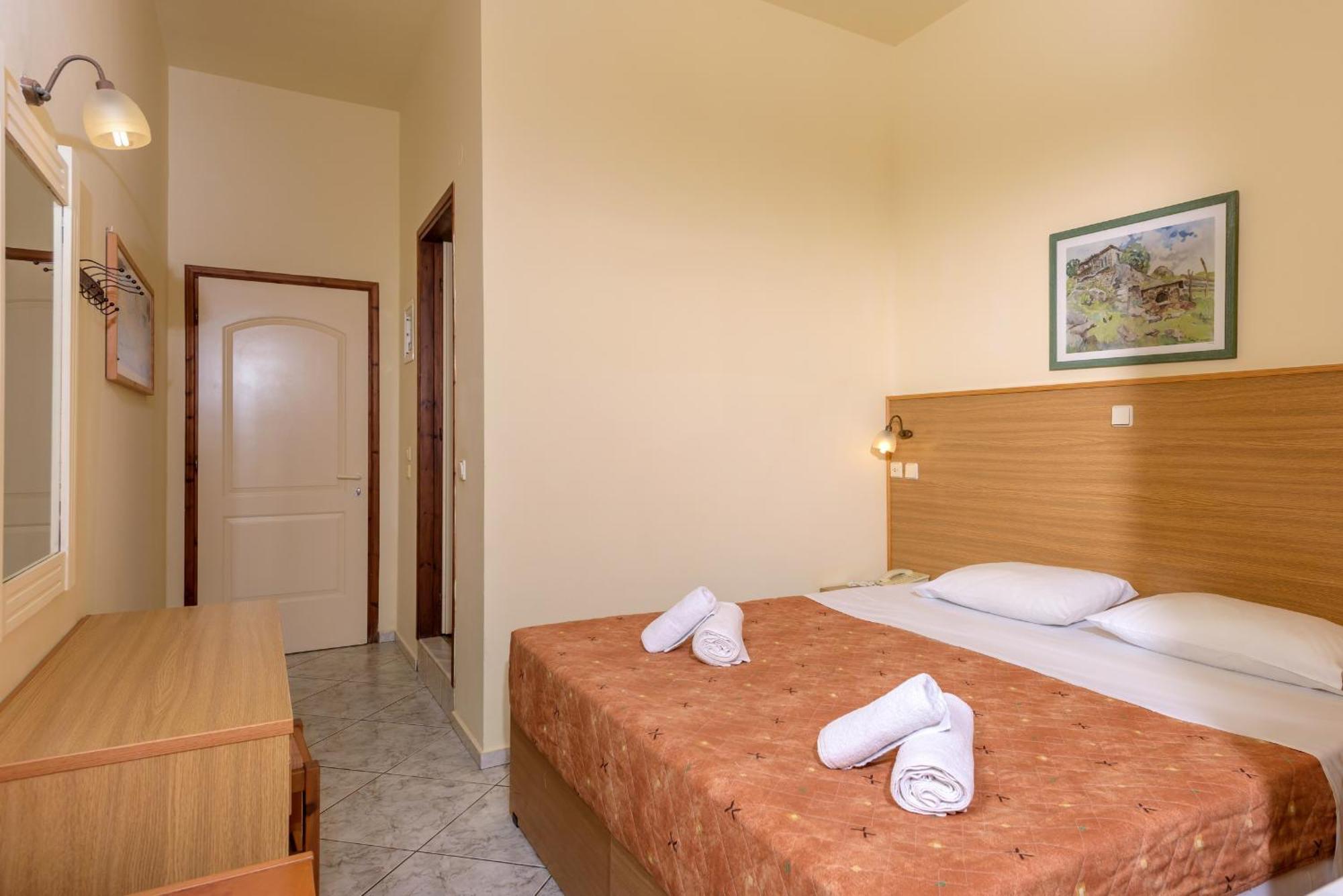 Eri Beach & Village Hotel Hersonissos  Esterno foto